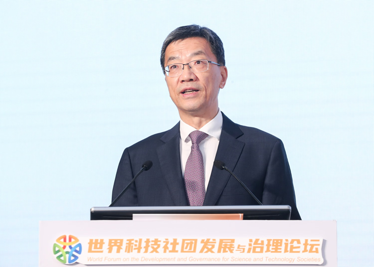 圖二 中國科協(xié)黨組書記、常務(wù)副主席、書記處第一書記懷進(jìn)鵬致辭.jpg